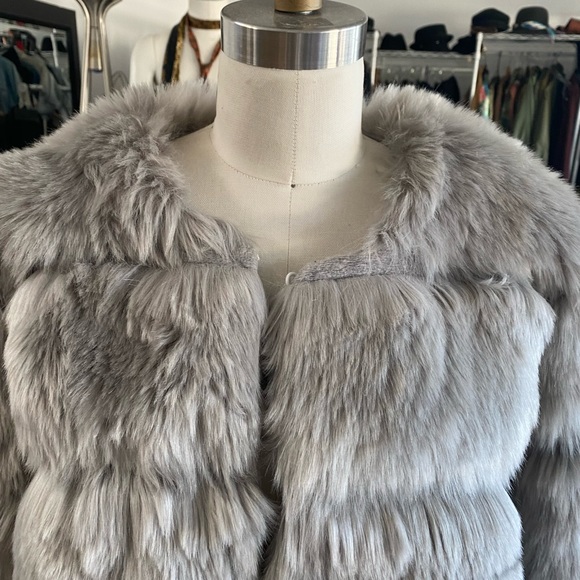 Fur cropped coat, fluffy silver grey size L!! - Picture 5 of 5